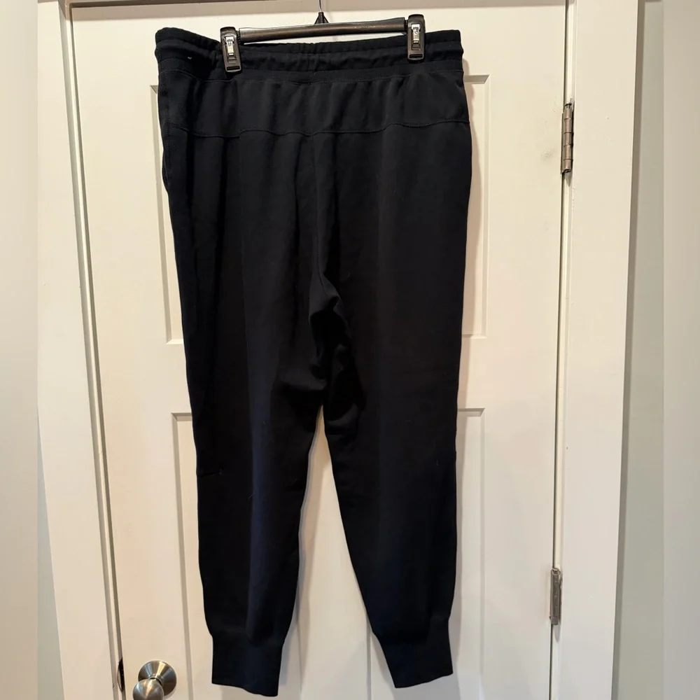Nike Tech Women’s Fleece Jogger Pants Black Athletic Size Xl NWT